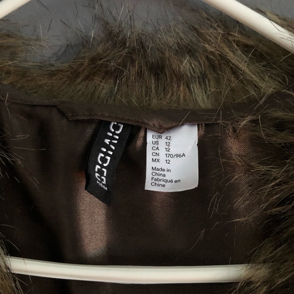 Faux Fur Vest - Picture 6 of 8